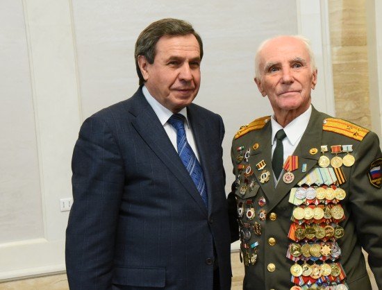 Ветеранам вручили юбилейные медали в честь 70-летия Победы